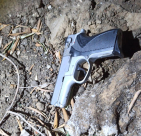 اللد: اعتقال مشتبه بعد ضبط مسدس وذخيرة 